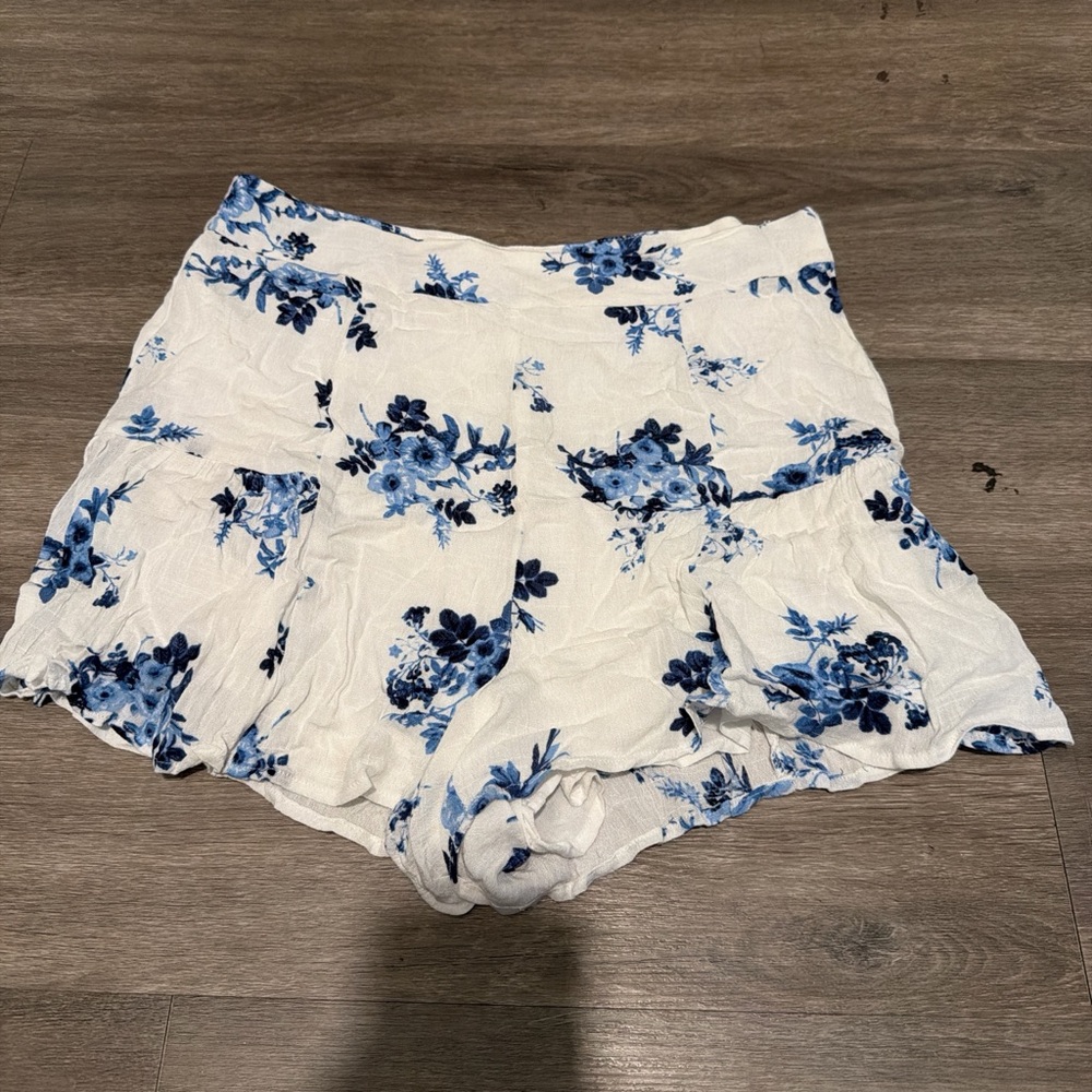 Moon River Blue Floral High Waist Shorts